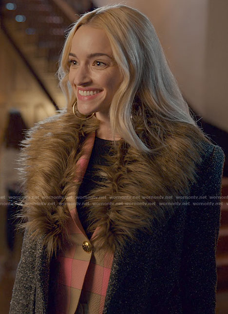 Georgia's pink checked blazer on Ginny & Georgia