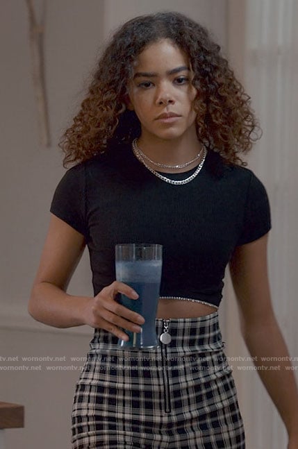 Ginny's cropped rhinestone trim top and plaid pants on Ginny & Georgia