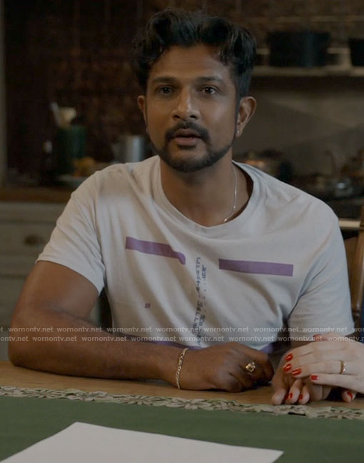 Jay's atari graphic t-shirt on Ghosts
