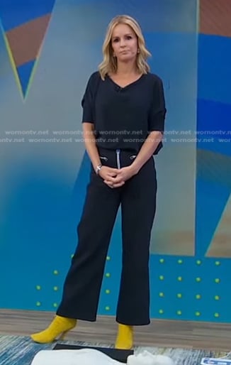 Jennifer's navy zip pants on Good Morning America