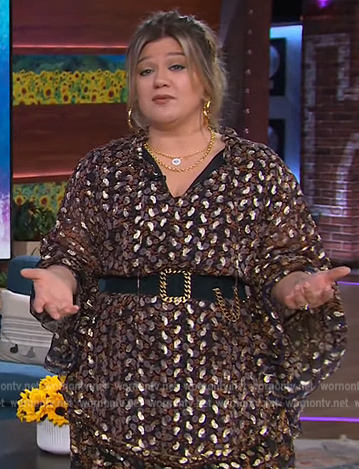 Kelly's paisley metallic mini dress on The Kelly Clarkson Show