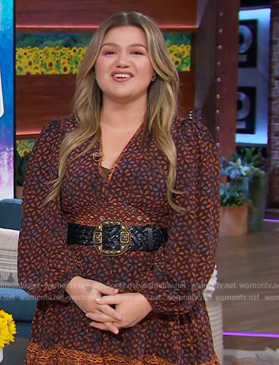 Kelly's brown floral print mini dress on The Kelly Clarkson Show