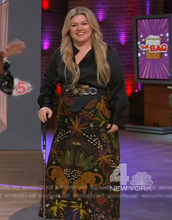 Kelly's black embroidered midi skirt on The Kelly Clarkson Show