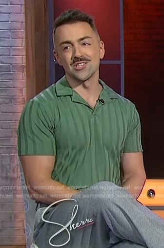 Matteo Lane's green ribbed polo on Sherri