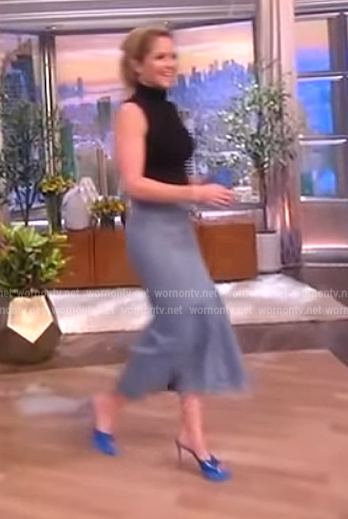 Sara's denim skirt and sandals on The View