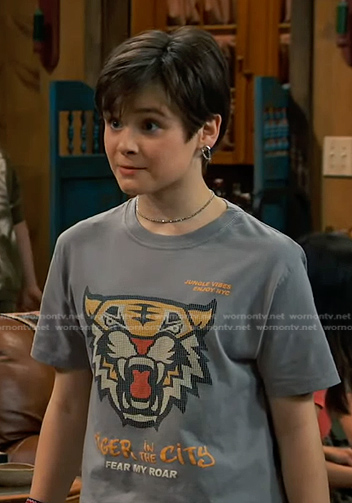 Winnie's grey tiger tee on Bunkd