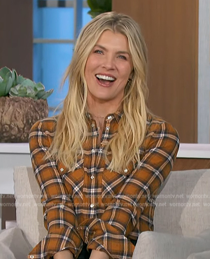 Amanda's orange plaid shirt on The Talk