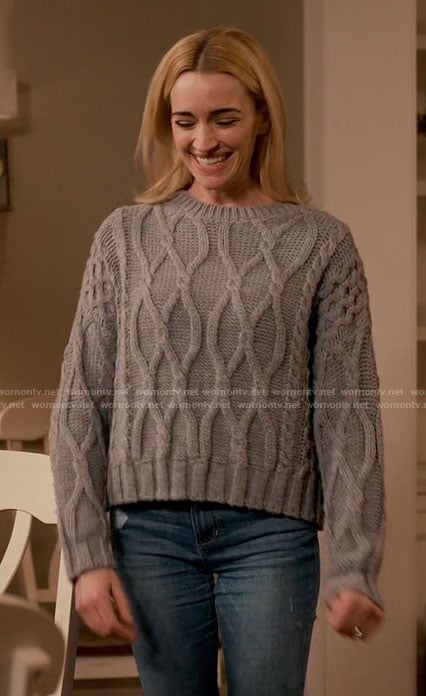 Georgia's grey cable knit sweater on Ginny & Georgia
