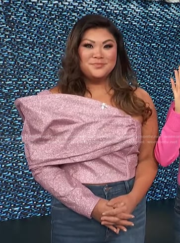 Jenn Chan's metallic one shoulder top on Access Hollywood