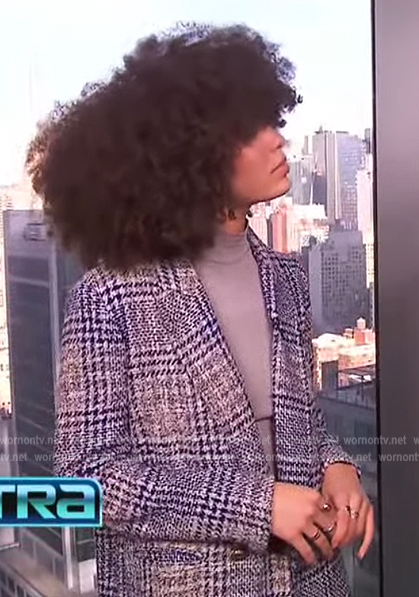 Kaliegh Garris's blue plaid jacket on Extra