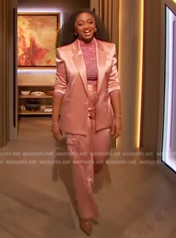 Samara Joy's pink velvet blazer on The Drew Barrymore Show