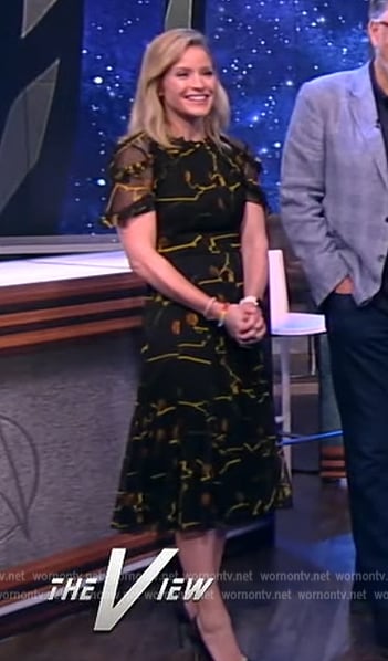 Sara's black floral print ruffle sleeve dress on The View