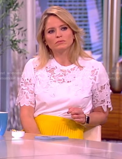 Sara's white lace tee on The View