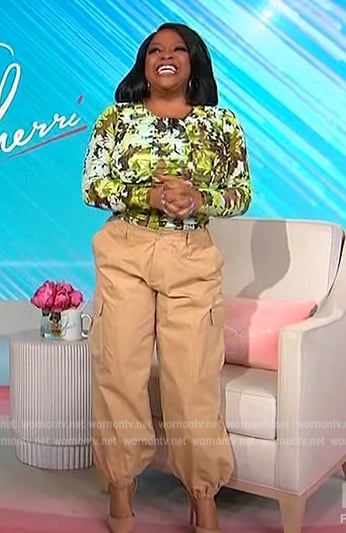 Sherri's green floral ruched top and pants on Sherri