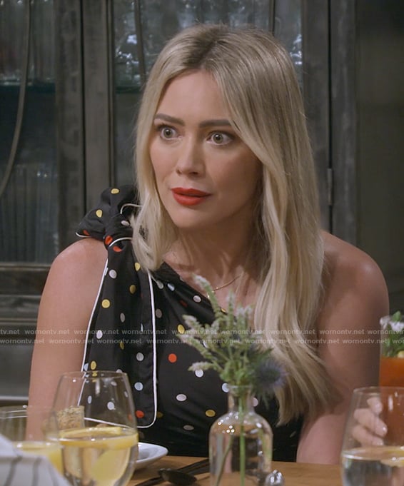 Sophie's polka dot one-shoulder top on How I Met Your Father