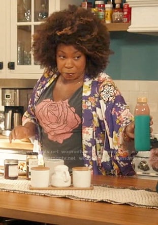 Vi's rose graphic tee on The Equalizer