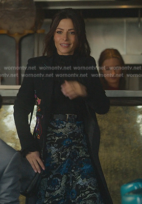 Billie's printed skirt on Sex/Life