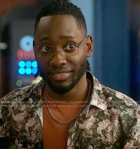 Chester's floral button down shirt on The Flash