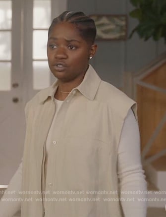 Coop's beige vest on All American