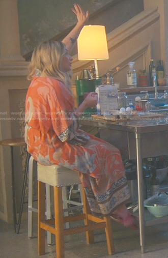 Davia's pink floral robe on Good Trouble