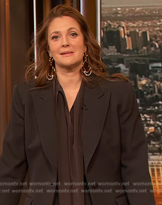 Drew's black pinstripe blazer on The Drew Barrymore Show