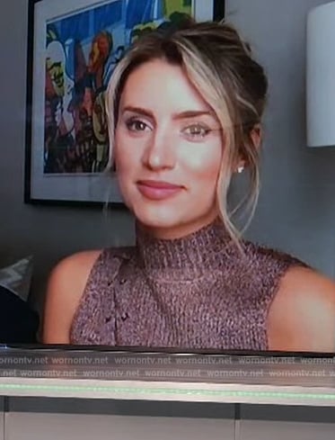 Kaity Biggar's lace-up knit dress on Extra