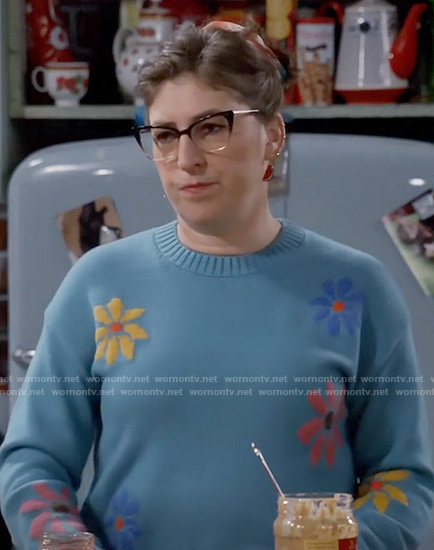 Kat's teal daisy sweater on Call Me Kat