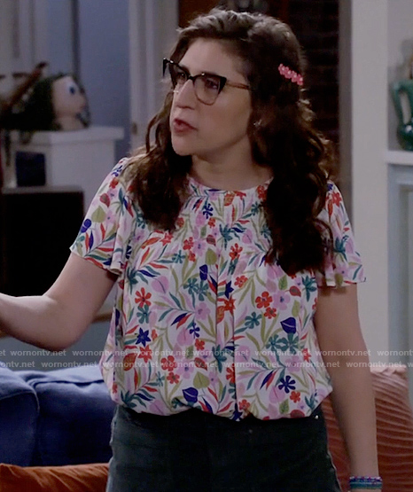 Kat's floral top on Call Me Kat