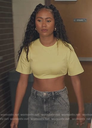 Keisha's yellow cropped tee on All American Homecoming
