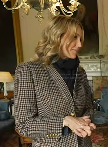 Lara's brown plaid blazer on Good Morning America