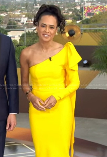 Linsey's yellow one-shoulder dress on Good Morning America