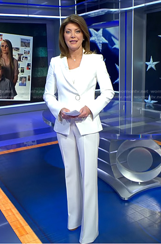 Norah's white suit on CBS Evening News