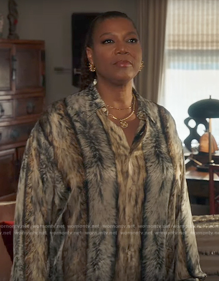 Robyn's animal fur print tunic shirt on The Equalizer