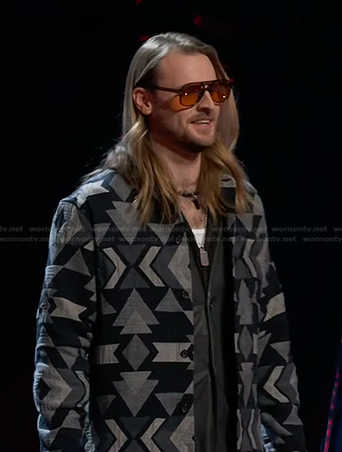 Ross Clayton's grey geometric shirt on The Voice
