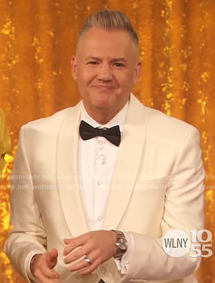 Ross Mathews white tuxedo blazer on The Drew Barrymore Show