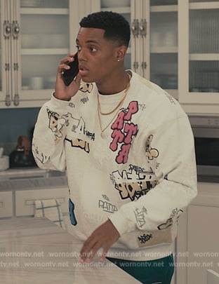 Will's white graffiti print sweatshirt and shorts on Bel-Air