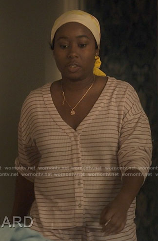 Brit's pink striped pajamas on Single Drunk Female
