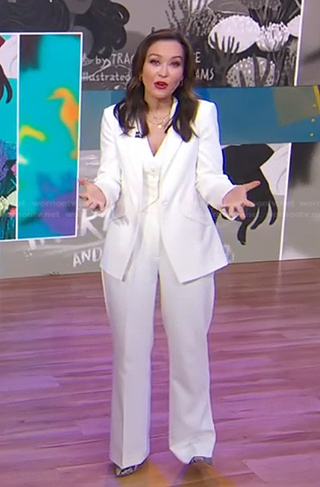 Eva's white suit on Good Morning America