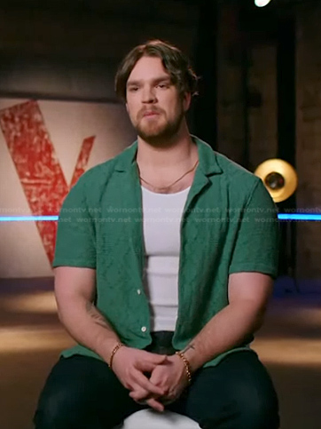 JB Somers's green crochet shirt on The Voice