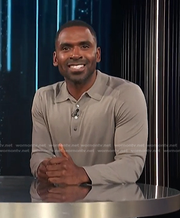 Justin's long sleeve polo shirt on E! News