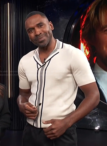 Justin's ivory striped shirt on E! News