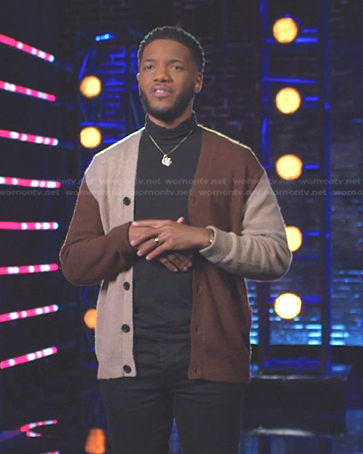 Ray Uriel's brown colorblock cardigan on The Voice