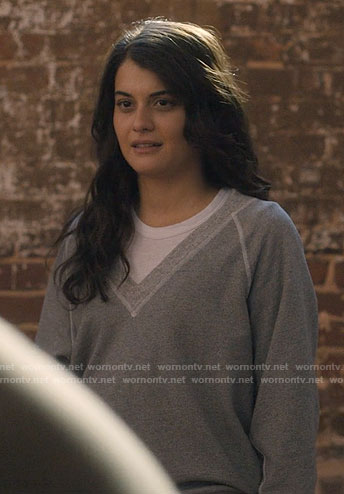 Sam's grey v-neck sweater on Single Drunk Female