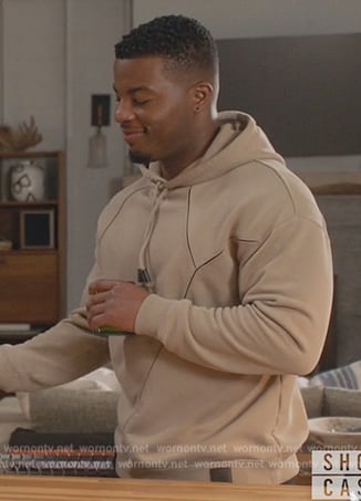 Spencer's beige hoodie on All American