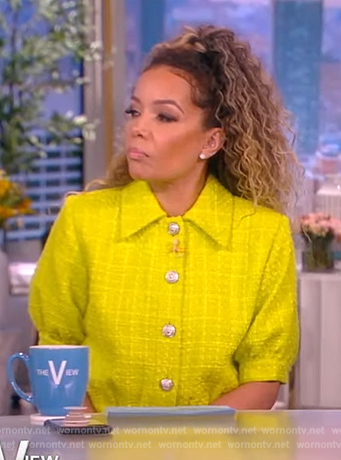 Sunny's lime tweed short sleeve jacket on The View