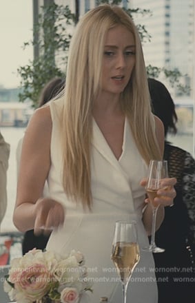 Willa's white sleeveless blazer dress on Succession