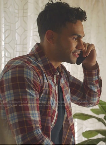 Connor's red plaid shirt on 9-1-1