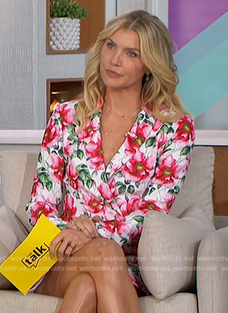 Amanda's floral print blazer dress on The Talk