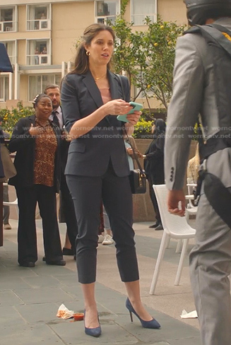 Blair Andrews's navy elbow sleeve blazer and pants on 9-1-1