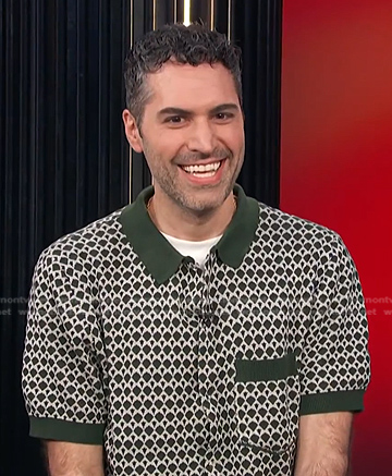 Danny Pellegrino's green printed knit shirt on E! News